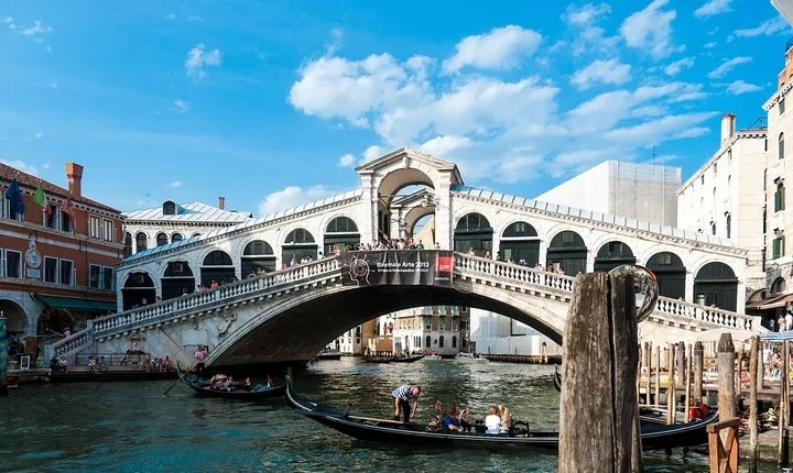Public Tour: Shared gondola ride
