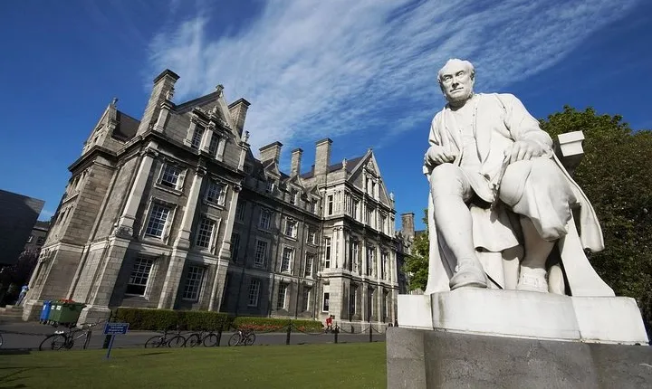 Secrets of Dublin private walking tour