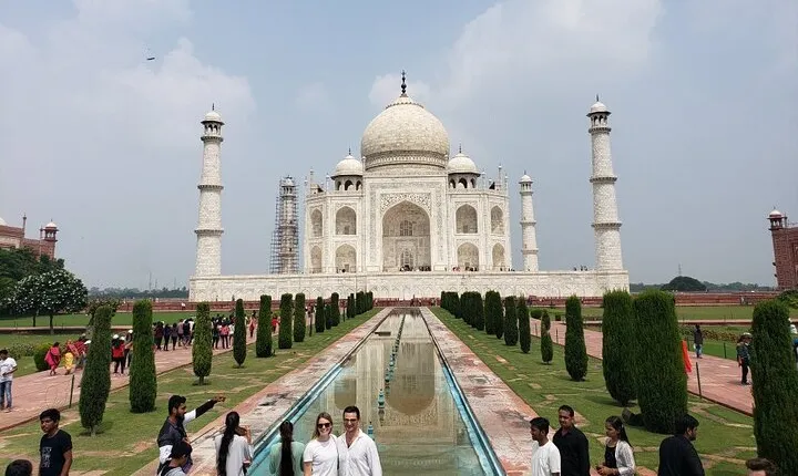 All Inclusive Same Day Trip to Taj Mahal & Agra Fort from Delhi
