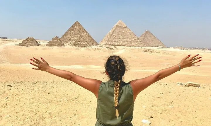 All inclusive: Giza Pyramids, Sphinx, Sakkara and Memphis