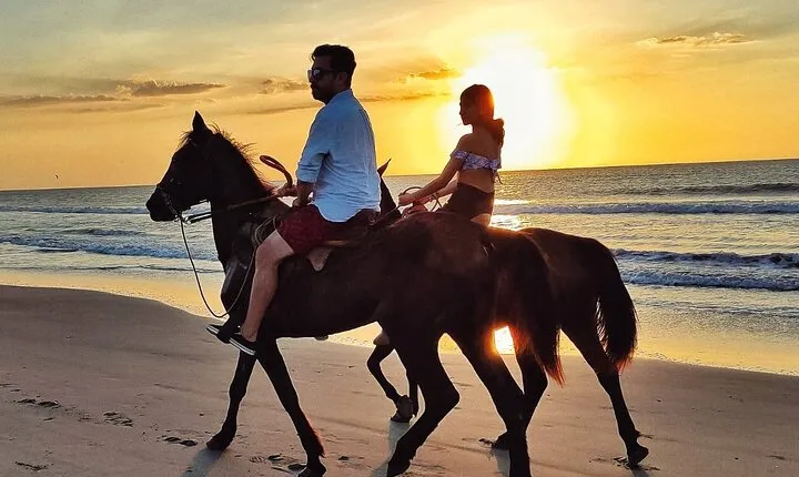 Horseback Riding Tour through the Beaches of Cartagena de Indias