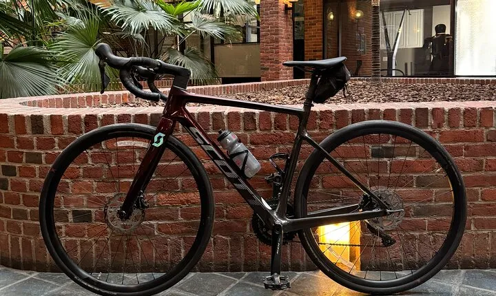 24-Hour Boston Bike Rental: High End Road Bike