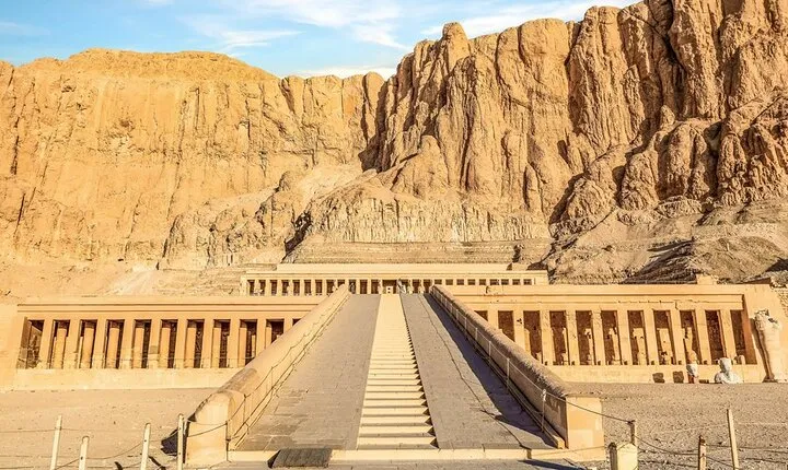 4-Nights Cruise Luxor & Aswan,Abu Simbel,Hot Air Balloon, From Cairo By Plane