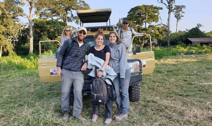 5 days lodging safari (lake manyara,Serengeti, ngorongoro crater)