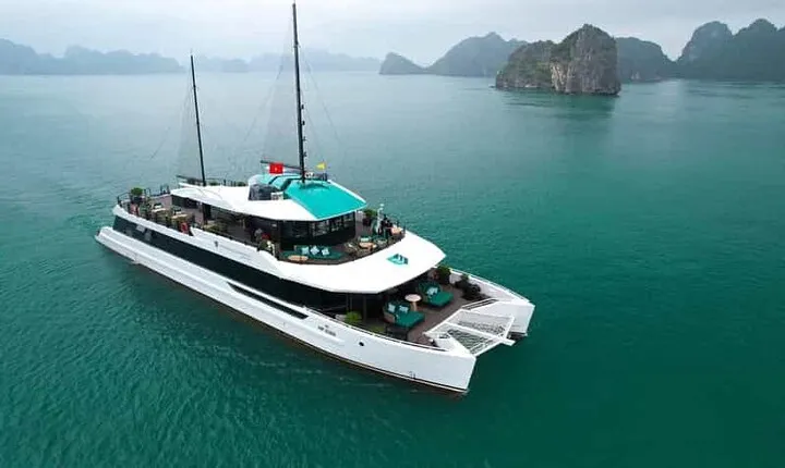 Halong Bay and Lan Ha Bay Tour on 5 Star Premium Cruise
