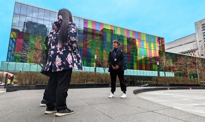 Private Guided Old Montréal and Downtown Walking Tour
