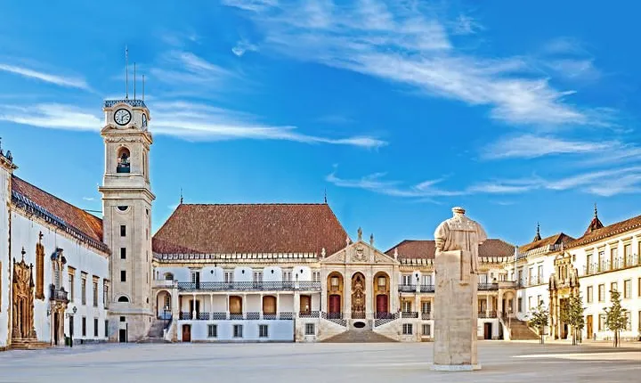 Coimbra and Aveiro Full-Day Private Tour from Lisbon