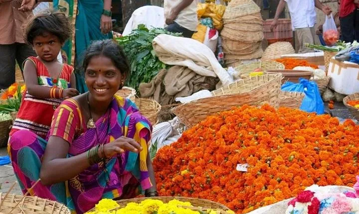 Mumbai's Marketplaces by Dawn