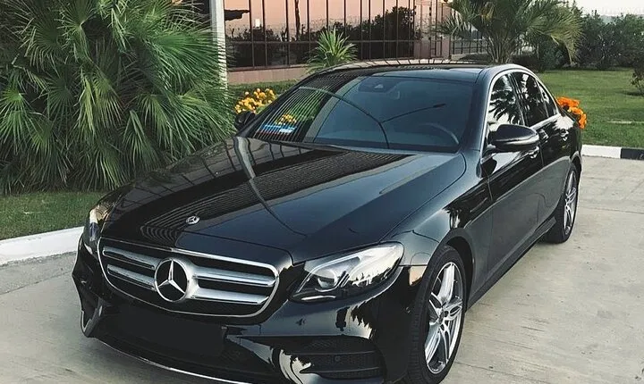 Departure Transfer from Rome to Rome Airport FCO in Private Car