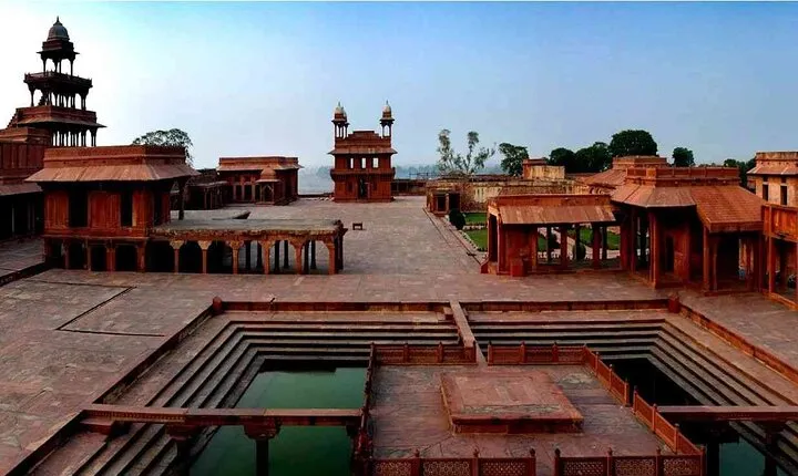 Private Excursion Tour to Fatehpur Sikri from Agra with Visit to Mehtab Bagh