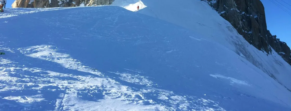 Full-day trip to Chamonix Mont Blanc with cable car-ride and Geneva city tour