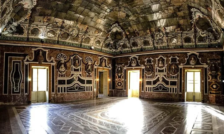 Monreale, Bagheria (Villa Palagonia) and Cefalù from Palermo, Private Tour