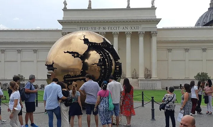 Vatican: Vatican Museum & Sistine Chapel Skip the line tickets.
