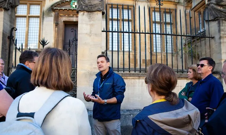 Private Oxford Walking Tour With University Alumni Guide