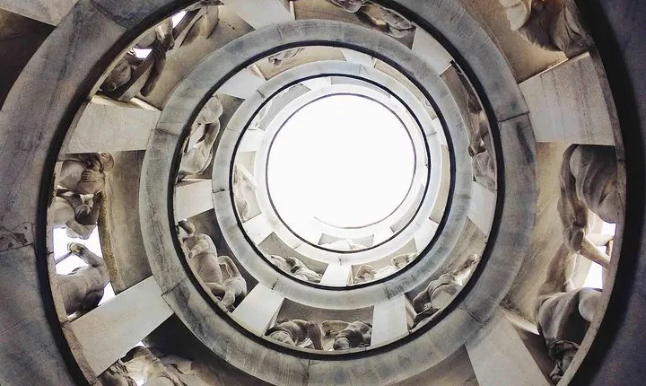 The Monumental Cemetery of Milan guided experience