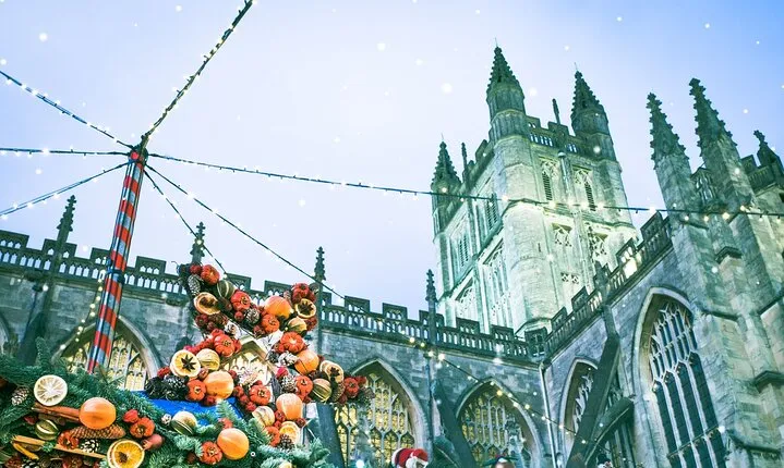 Enchanted Christmas Walk in Bath’s Heart