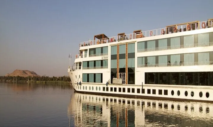 5-Day Nile Cruise Tour: Luxor to Aswan Adventure