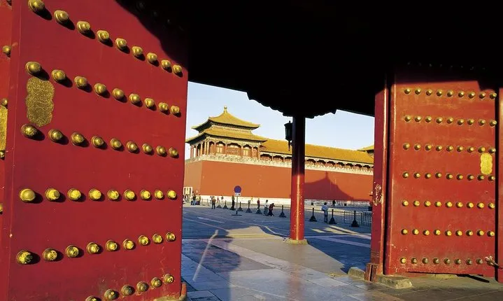 Private 2-Day Beijing Sightseeing with VIP Acrobatic Show Option