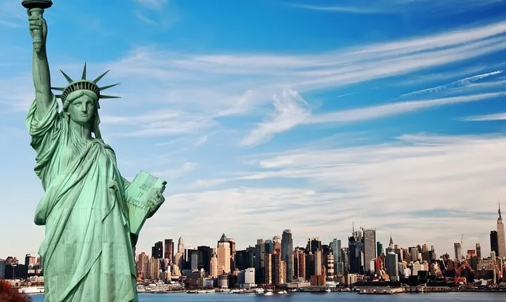 Easy Access Statue of Liberty and Brooklyn Bridge Discovery Tour
