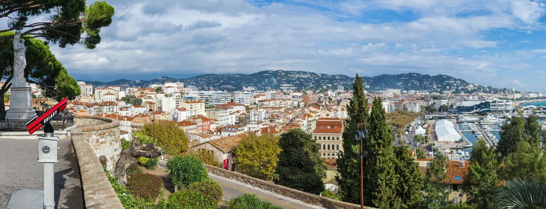 Private half day trip to Antibes from Cannes port
