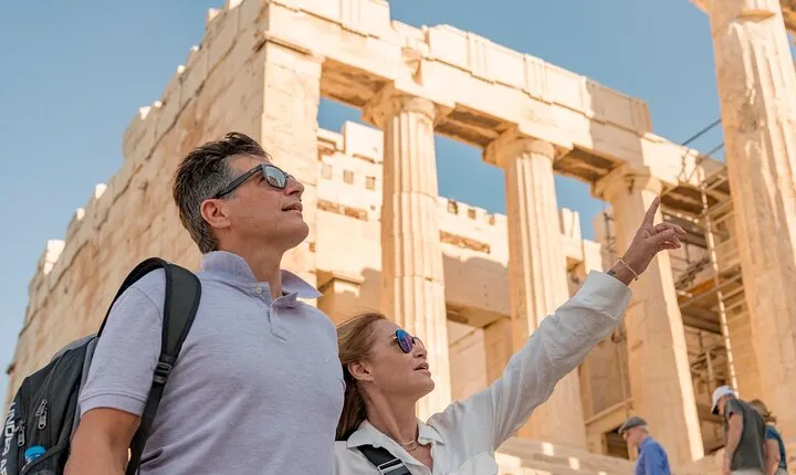 Acropolis 'GOLDEN-HOUR' Private Tour with Licensed Expert Guide