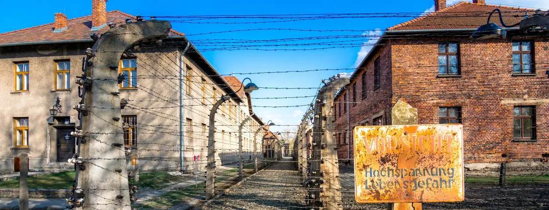 Auschwitz-Birkenau guided tour with fast track ticket