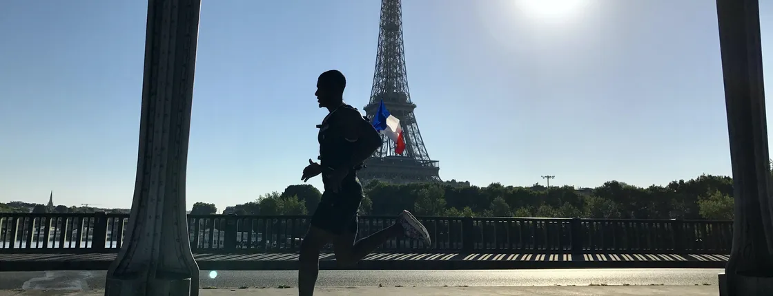 Sunrise and sightseeing run in Paris
