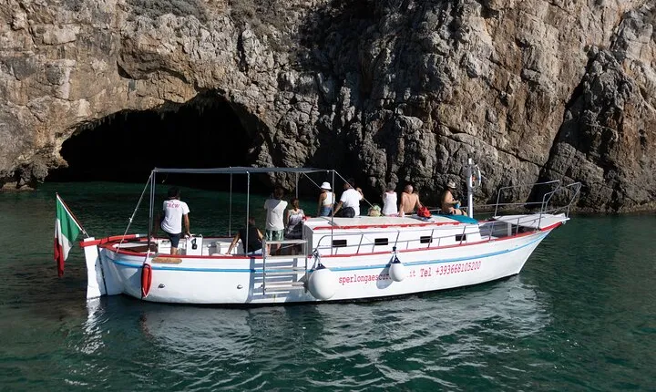 VIP Private Day Boat Trip to Gaeta and Sperlonga