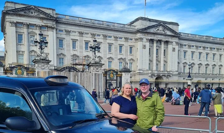 London Taxi Top Sights Tour and Thames River Cruise
