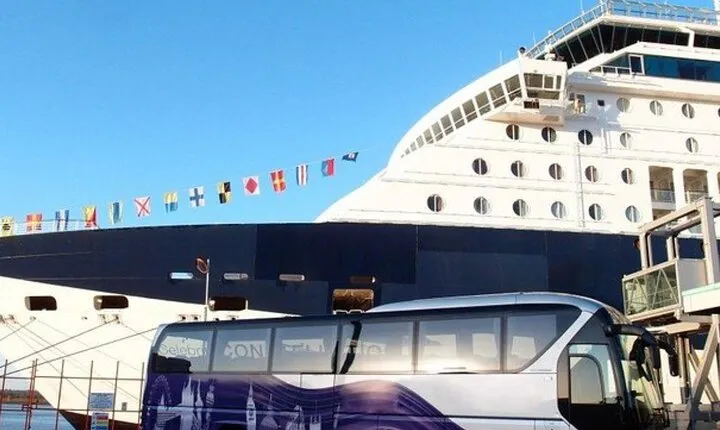 Private Transport from London to Southampton via Stonehenge