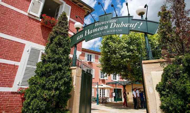 Hameau Duboeuf, 1st theme park on Vine and Wine in Europe