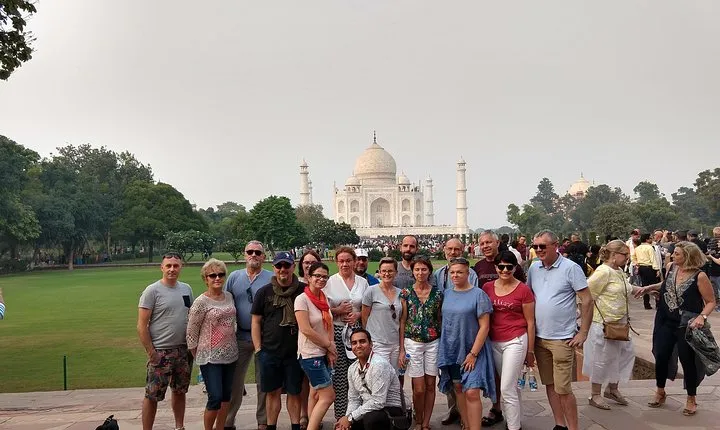 Same Day Tajmahal Tour By Car