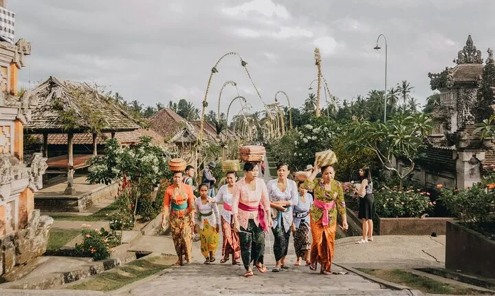 Best Day Tour - #3 World Cleanest Traditional Village