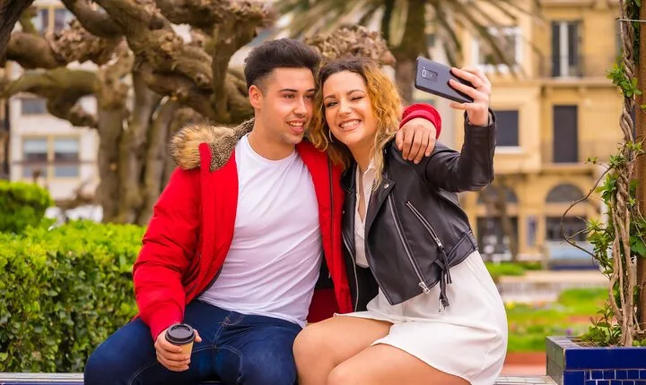 Discover Valencia’s Romantic Side On Foot