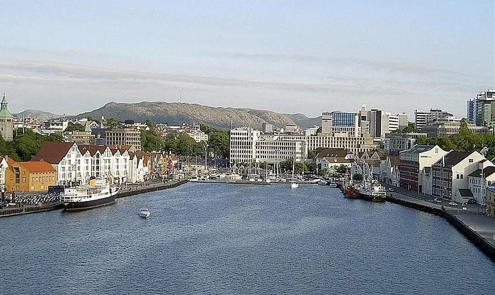 Stavanger: Customized Private Tour with a Local