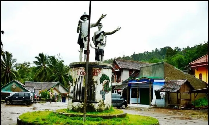 Unraveling the History and Mysteries of the Baduy Village
