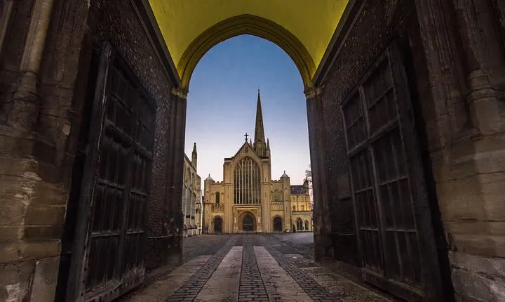 Norwich Tour App, Hidden Gems Game and Big Britain Quiz (1 Day Pass) UK