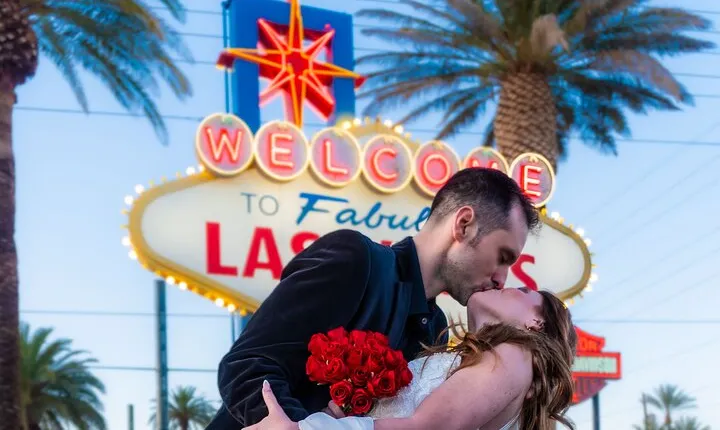 Get Married at the Fabulous Las Vegas Sign + Photos