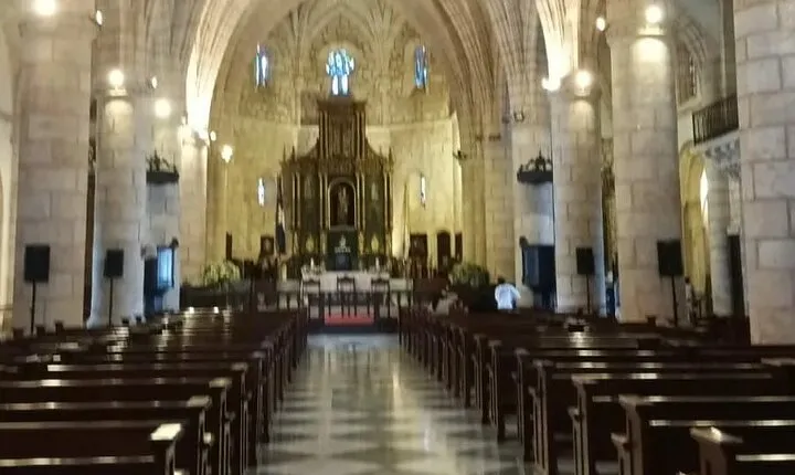  Full Day Tour to Santo Domingo with Lunch.