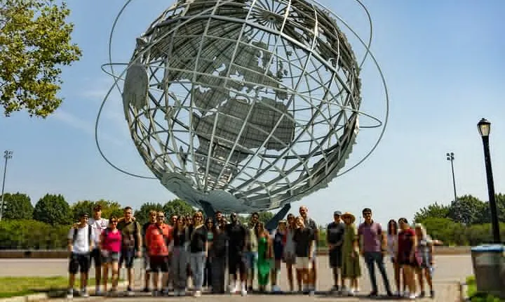 City of Contrasts Tour-Manhattan, Bronx, Queens and Brooklyn