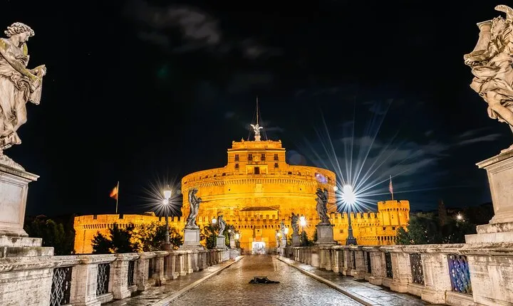 Secrets of Rome - The dark side Small Group Walking Tour