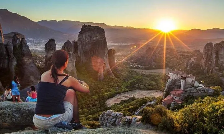 Meteora Full Day Tour from Thessaloniki