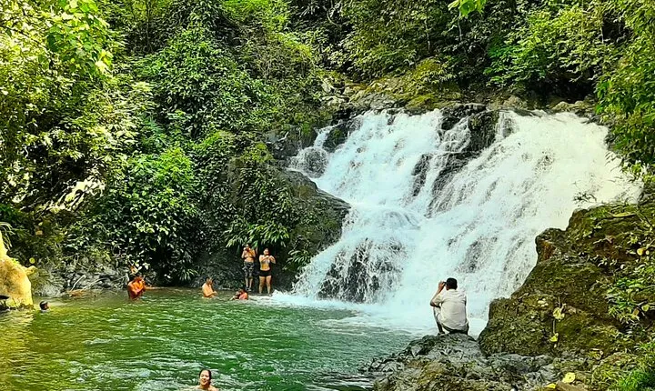Tour to a waterfall and Embera village with lunch included