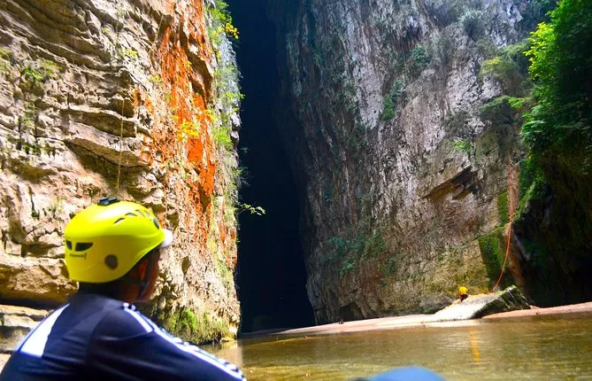 Arch of Time and Venta River Canyon Adventure 2 Days 1 Night