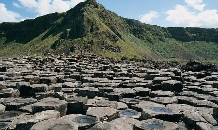 Shore Excursion: Giants Causeway Tour From Belfast Port (Extra Leg Room Bus)