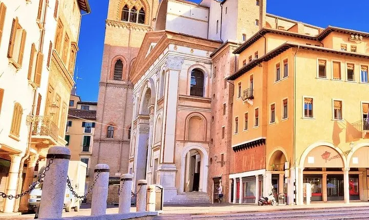 Mantua: Self-Guided Audio Tour to the City of Lakes