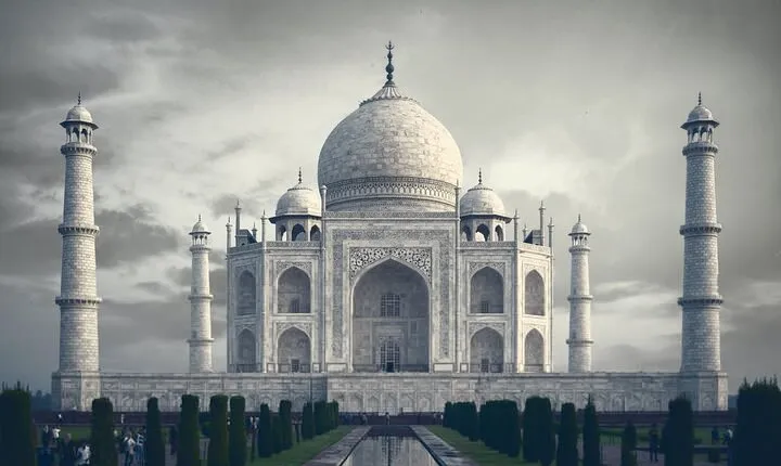 Same day Private Taj Mahal & Agra Day Trip from Delhi by Car