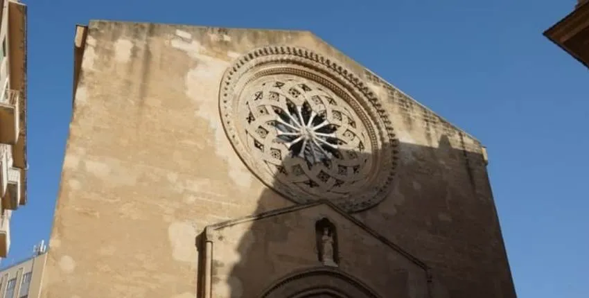Trapani walking tour: the secret side of the city