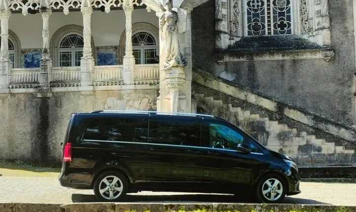 Private Transfer from Coimbra to Porto Airport