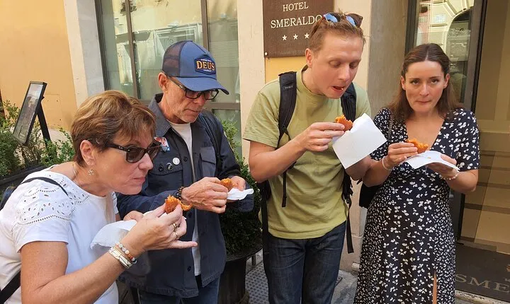 Vatican and Trionfale Market Tour with Wine and Food Tasting